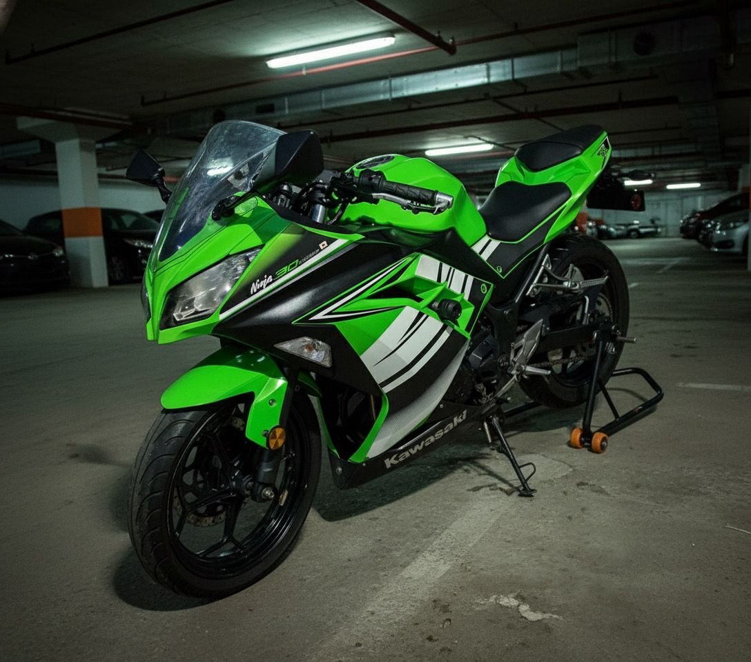 Moto Kawasaki Ninja 300 Modelo 2016 Y PlayStation 5